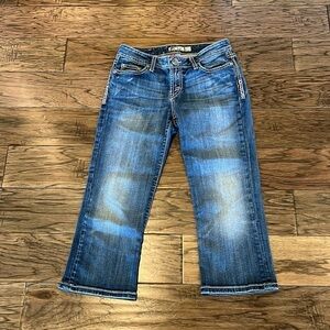 BKE Denim Kate Capri Stretch Mid Rise Size 27